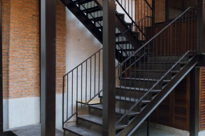 Ensure The Long Term Stability and Durability of Your Metal Steps By Getting Professional Repair